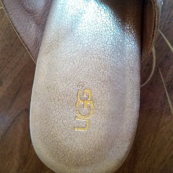UGGS Dominque Gold Tan Leather Sandals Wedges Platforms Size 9.5 - Picture 9 of 9